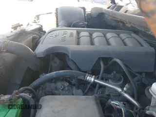 2017 Toyota Tundra SR with VIN 5TFUM5F16HX070124, listed as a IAAI auction lot 43340120 with 274,663 mi miles and . Bid and sale history available at DreamBid. Image 19.