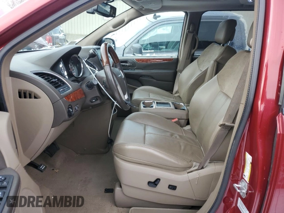 2016 Chrysler Town & Country Limited Platinum with VIN 2C4RC1GG8GR121964, listed as a Copart auction lot 89053505 with 204,277 mi miles and Salvage Title. Bid and sale history available at carsss.com. Image 7.