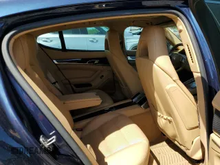 2012 Porsche Panamera S z VIN WP0AB2A75CL061272, wystawiony jako Copart lot #55050695 z przebiegiem 156 293 mil mil oraz Czysty tytuł • Clean title. Historia ofert i sprzedaży dostępna na DreamBid. Obrazek 10.