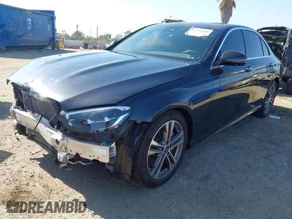 2021 Mercedes-Benz E 350 with VIN W1KZF8DB5MA912435, listed as a IAAI auction lot 42311200 with 32,631 mi miles and . Bid and sale history available at DreamBid. Image 2.