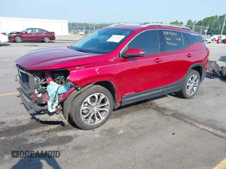 2020 GMC Terrain SLT z VIN 3GKALPEX1LL119567, wystawiony jako IAAI lot #42573634 z przebiegiem 82 361 mil mil oraz . Historia ofert i sprzedaży dostępna na DreamBid. Obrazek 2.
