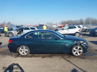 2008 BMW 3 Series 328i with VIN WBAWL13538PX18043, listed as a IAAI auction lot 41674323 with 122,787 mi miles. Bid and sale history available at carsss.com. Image 13.