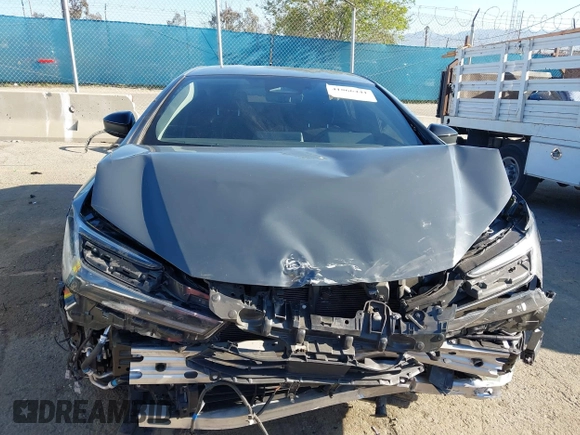 2024 Toyota Prius SE z VIN JTDACACU4R3013796, wystawiony jako IAAI lot #41866441 z przebiegiem 49 837 mil mil oraz . Historia ofert i sprzedaży dostępna na DreamBid. Obrazek 13.