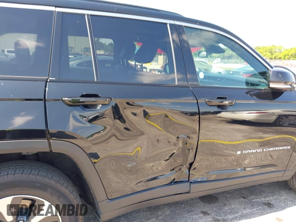 2024 Jeep Grand Cherokee с VIN 1C4RJYB66RC145530, выставлен на аукционе IAAI как лот 42340853 с пробегом 38 771 миль миль и . История ставок и продаж доступна на DreamBid. Изображение 18.