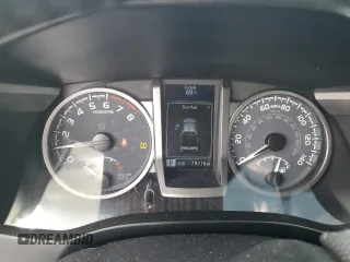 2023 Toyota Tacoma SR5 z VIN 3TMAZ5CN2PM202747, wystawiony jako Copart lot #51661755 z przebiegiem 79 216 mil mil oraz Czysty tytuł • Clean title. Historia ofert i sprzedaży dostępna na DreamBid. Obrazek 9.