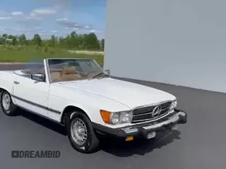 1978 Mercedes-Benz SL z VIN 10704412045023, wystawiony jako Copart lot #55180895 z przebiegiem 126 465 mil mil oraz Czysty tytuł • Clean title. Historia ofert i sprzedaży dostępna na DreamBid. Obrazek 11.