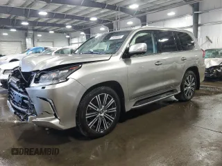 2018 Lexus LX 570 z VIN JTJHY7AX6J4261835, wystawiony jako Copart lot #55998945 z przebiegiem 99 673 mil mil oraz Szkody całkowita. Historia ofert i sprzedaży dostępna na DreamBid. Obrazek 1.