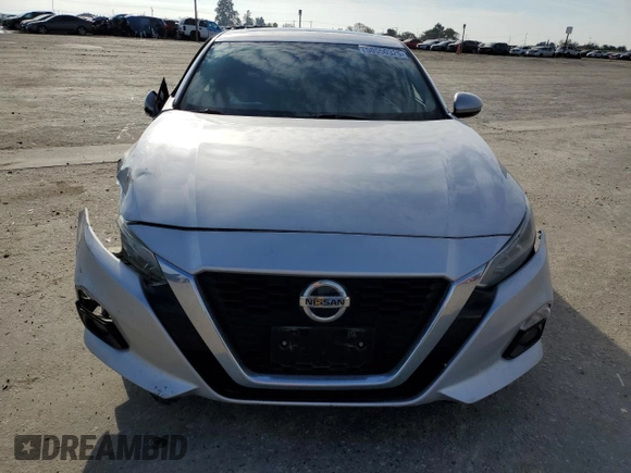 2019 Nissan Altima 2.5 SV with VIN 1N4BL4DVXKC125902, listed as a Copart auction lot 50550325 with 59,520 mi miles and Salvage Title. Bid and sale history available at carsss.com. Image 5.