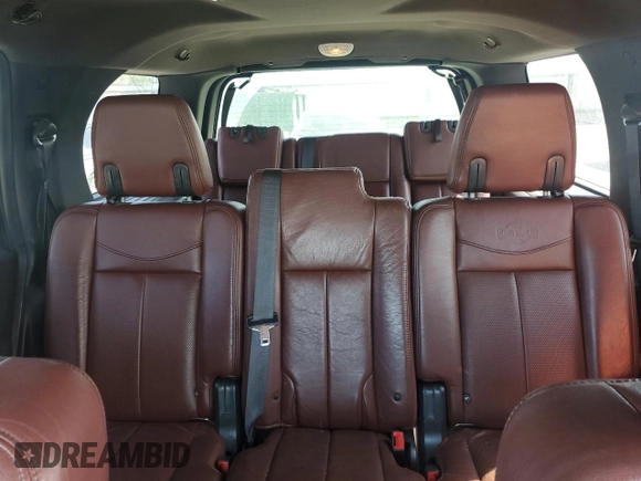 2014 Ford Expedition XLT z VIN 1FMJU1H52EEF63992, wystawiony jako Copart lot #50646295 z przebiegiem 193 920 mil mil oraz Czysty tytuł • Clean title. Historia ofert i sprzedaży dostępna na DreamBid. Obrazek 10.