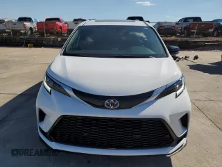 2024 Toyota Sienna LE with VIN 5TDCSKFC3RS120969, listed as a Copart auction lot 72953254 with 17,172 mi miles and Salvage Title. Bid and sale history available at carsss.com. Image 5.