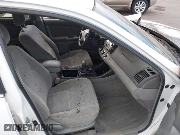 2002 Toyota Camry LE z VIN JTDBE32K120093737, wystawiony jako IAAI lot #41214245 z przebiegiem Nie podano mil oraz . Historia ofert i sprzedaży dostępna na DreamBid. Obrazek 5.