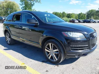 2015 Audi Q7 Premium Plus z VIN WA1LMAFE6FD030173, wystawiony jako IAAI lot #42818424 z przebiegiem 214 272 mil mil oraz . Historia ofert i sprzedaży dostępna na DreamBid. Obrazek 1.