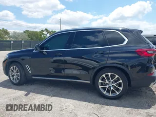2019 BMW X5 xDrive40i with VIN 5UXCR6C59KLL23735, listed as a IAAI auction lot 41999791 with 31,072 mi miles. Bid and sale history available at carsss.com. Image 14.