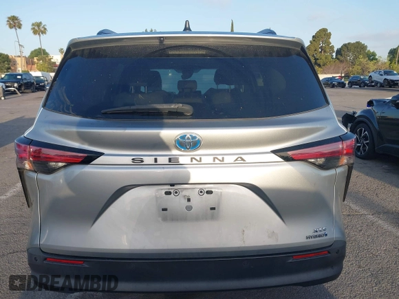 2021 Toyota Sienna XLE with VIN 5TDYRKEC2MS074448, listed as a IAAI auction lot 41946030 with 122,509 mi miles and . Bid and sale history available at DreamBid. Image 16.