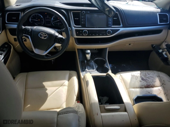 2014 Toyota Highlander XLE with VIN 5TDJKRFH2ES058289, listed as a Copart auction lot 46473015 with 105,169 mi miles and Salvage Title. Bid and sale history available at carsss.com. Image 8.