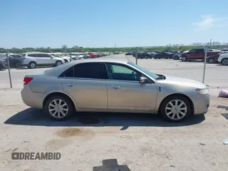 2010 Lincoln MKZ with VIN 3LNHL2GC0AR611844, listed as a IAAI auction lot 42018376 with 155,634 mi miles and . Bid and sale history available at DreamBid. Image 13.