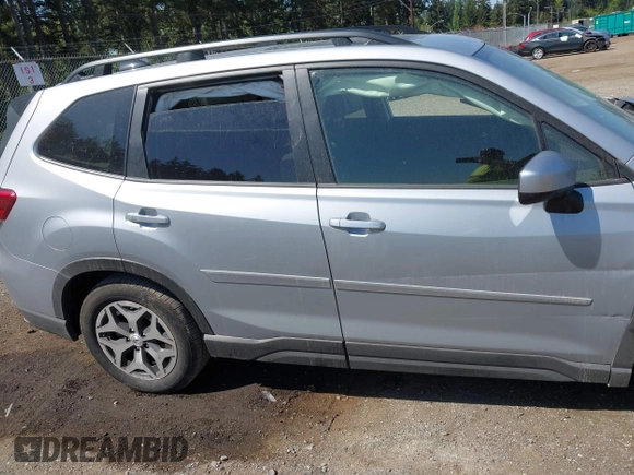 2024 Subaru Forester Premium with VIN JF2SKADC8RH494444, listed as a IAAI auction lot 42100818 with 6,371 mi miles and . Bid and sale history available at DreamBid. Image 13.