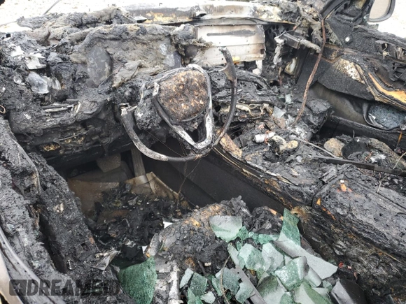 2019 BMW X5 xDrive40i z VIN 5UXCR6C51KLL26404, wystawiony jako Copart lot #58626355 z przebiegiem Nie podano mil oraz Nie do naprawy • Non repairable. Historia ofert i sprzedaży dostępna na DreamBid. Obrazek 8.
