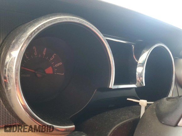 2008 Ford Mustang Deluxe с VIN 1ZVHT84N285127603, выставлен на аукционе Copart как лот 61134925 с пробегом Не указан миль и Чистый • Clean title. История ставок и продаж доступна на DreamBid. Изображение 9.