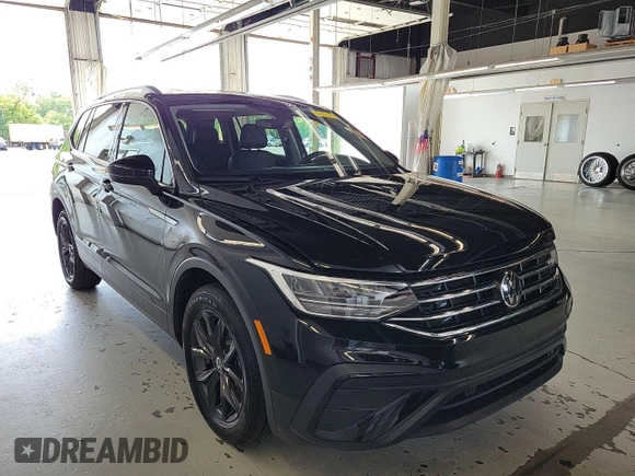 2024 Volkswagen Tiguan SE с VIN 3VV3B7AX0RM097417, выставлен на аукционе IAAI как лот 42850740 с пробегом 27 759 миль миль и . История ставок и продаж доступна на DreamBid. Изображение 21.