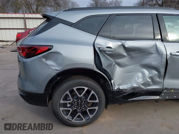 2025 Chevrolet Blazer RS с VIN 3GNKBKRS3SS124978, выставлен на аукционе IAAI как лот 41679182 с пробегом 3 532 миль миль и . История ставок и продаж доступна на DreamBid. Изображение 20.