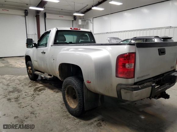 2014 GMC Sierra 3500HD Work Truck with VIN 1GT322CG0EF102611, listed as a Copart auction lot 46826695 with 141,494 mi miles and Salvage Title. Bid and sale history available at carsss.com. Image 2.