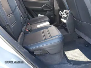 2021 Porsche Cayenne z VIN WP1BA2AY8MDA42886, wystawiony jako IAAI lot #41465968 z przebiegiem 17 062 mil mil oraz . Historia ofert i sprzedaży dostępna na DreamBid. Obrazek 8.
