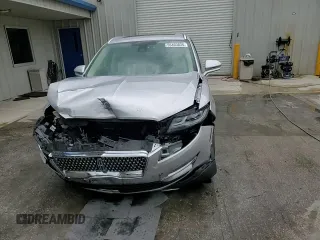 2019 Lincoln MKC Reserve with VIN 5LMCJ3C97KUL46993, listed as a Copart auction lot 55403035 with 42,638 mi miles and Salvage title. Bid and sale history available at DreamBid. Image 14.