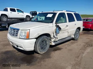 2005 Cadillac Escalade with VIN 1GYEC63N75R276678, listed as a IAAI auction lot 41750965 with 157,110 mi miles. Bid and sale history available at carsss.com. Image 17.