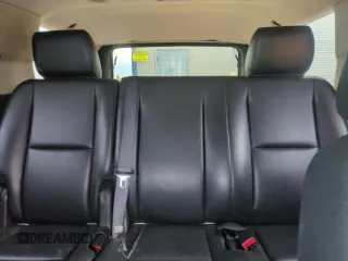 2014 Chevrolet Tahoe Commercial z VIN 1GNLC2E06ER207611, wystawiony jako Copart lot #51472355 z przebiegiem 125 893 mil mil oraz Szkoda całkowita • Salvage title. Historia ofert i sprzedaży dostępna na DreamBid. Obrazek 10.
