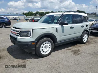 2023 Ford Bronco Sport Heritage z VIN 3FMCR9G61PRE28313, wystawiony jako Copart lot #61814515 z przebiegiem 15 167 mil mil oraz Szkoda całkowita • Salvage title. Historia ofert i sprzedaży dostępna na DreamBid. Obrazek 1.