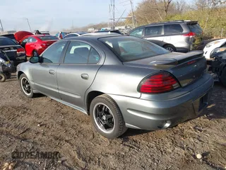 2005 Pontiac Grand Am SE with VIN 1G2NE52E75M151497, listed as a IAAI auction lot 40847757 with 140,300 mi miles. Bid and sale history available at carsss.com. Image 3.