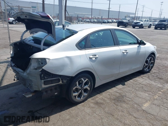 2021 Kia Forte LXS z VIN 3KPF24AD3ME397004, wystawiony jako IAAI lot #42444463 z przebiegiem 36 776 mil mil oraz . Historia ofert i sprzedaży dostępna na DreamBid. Obrazek 4.