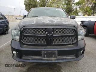 2014 Ram 1500 Express z VIN 1C6RR6FT2ES348483, wystawiony jako Copart lot #59758715 z przebiegiem 126 560 mil mil oraz Czysty tytuł • Clean title. Historia ofert i sprzedaży dostępna na DreamBid. Obrazek 5.