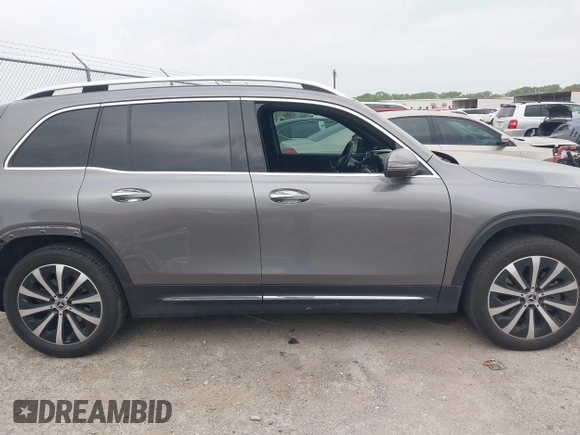 2023 Mercedes-Benz GLB 250 z VIN W1N4M4GB3PW328839, wystawiony jako IAAI lot #42057455 z przebiegiem 22 091 mil mil oraz . Historia ofert i sprzedaży dostępna na DreamBid. Obrazek 13.