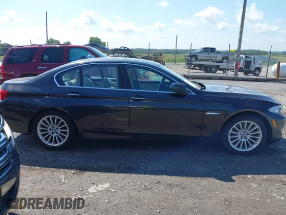 2013 BMW 5 Series 535i xDrive with VIN WBAFU7C5XDDU68439, listed as a IAAI auction lot 42376688 with 153,580 mi miles and . Bid and sale history available at DreamBid. Image 13.