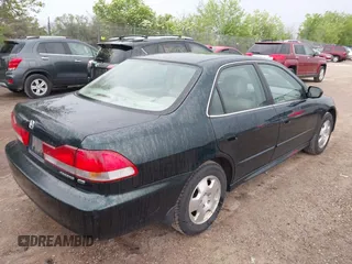 2001 Honda Accord EX z VIN 1HGCG16591A046487, wystawiony jako IAAI lot #42397692 z przebiegiem 137 248 mil mil oraz . Historia ofert i sprzedaży dostępna na DreamBid. Obrazek 4.