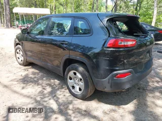 2015 Jeep Cherokee Sport z VIN 1C4PJLAB8FW547813, wystawiony jako IAAI lot #42150186 z przebiegiem 128 121 mil mil oraz . Historia ofert i sprzedaży dostępna na DreamBid. Obrazek 3.