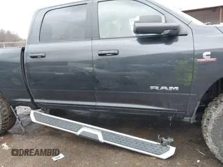 2021 Ram 2500 Big Horn with VIN 3C6UR5DL5MG522513, listed as a IAAI auction lot 41481054 with 68,107 mi miles. Bid and sale history available at carsss.com. Image 17.