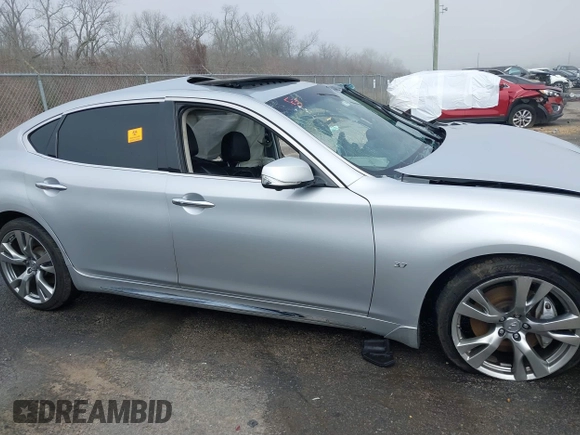 2018 Infiniti Q70 Luxe с VIN JN1BY1PPXJM330669, выставлен на аукционе IAAI как лот 41627984 с пробегом Не указан миль и . История ставок и продаж доступна на DreamBid. Изображение 12.
