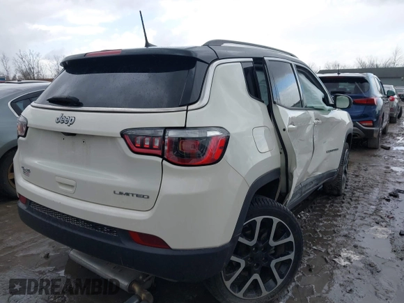2018 Jeep Compass Limited with VIN 3C4NJDCBXJT350246, listed as a IAAI auction lot 41711327 with 112,364 mi miles. Bid and sale history available at carsss.com. Image 4.