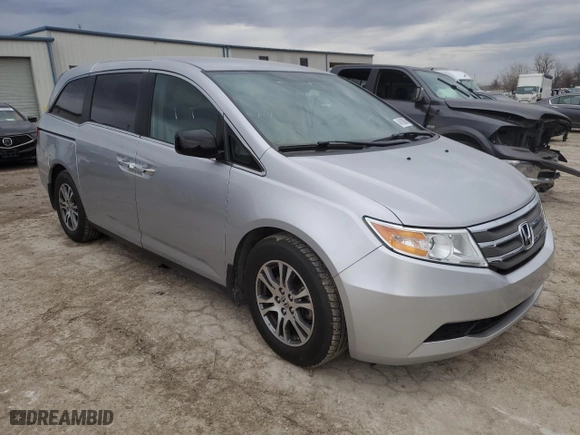 2013 Honda Odyssey EX with VIN 5FNRL5H48DB026839, listed as a Copart auction lot 46108005 with 131,034 mi miles and Salvage Title. Bid and sale history available at carsss.com. Image 4.