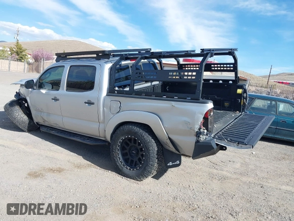 2013 Toyota Tacoma with VIN 5TFLU4EN2DX049615, listed as a IAAI auction lot 41893876 with 160,752 mi miles and . Bid and sale history available at DreamBid. Image 3.