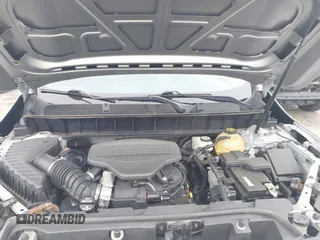 2017 GMC Acadia SLT with VIN 1GKKNMLS8HZ184064, listed as a IAAI auction lot 42113172 with 118,769 mi miles. Bid and sale history available at carsss.com. Image 10.