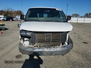 2019 GMC Savana Cargo Van with VIN 1GTW7AFG9K1256506, listed as a Copart auction lot 83844804 with 93,502 mi miles and Salvage Title. Bid and sale history available at carsss.com. Image 5.