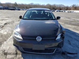 2013 Volkswagen Jetta Sedan SE with VIN 3VWDP7AJ1DM354493, listed as a Copart auction lot 45370005 with 127,138 mi miles and Clean Title. Bid and sale history available at carsss.com. Image 5.