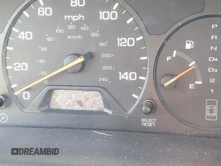 2002 Honda Accord LX z VIN JHMCG56462C005400, wystawiony jako IAAI lot #41893400 z przebiegiem Nie podano mil oraz . Historia ofert i sprzedaży dostępna na DreamBid. Obrazek 16.