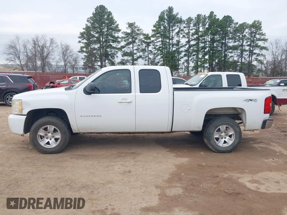 2011 Chevrolet Silverado 1500 Work Truck with VIN 1GCRKPE37BZ392695, listed as a IAAI auction lot 41654817 with 290,134 mi miles and . Bid and sale history available at DreamBid. Image 15.