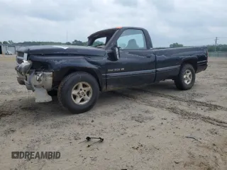 1998 Dodge 1500 z VIN 1B7HC16Y5WS768454, wystawiony jako Copart lot #57236055 z przebiegiem 227 552 mil mil oraz Szkoda całkowita • Salvage title. Historia ofert i sprzedaży dostępna na DreamBid. Obrazek 1.