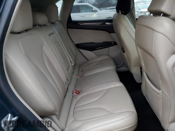 2019 Lincoln MKC Standard z VIN 5LMCJ1C97KUL09981, wystawiony jako Copart lot #47930865 z przebiegiem 58 316 mil mil oraz Szkoda całkowita • Salvage title. Historia ofert i sprzedaży dostępna na DreamBid. Obrazek 11.
